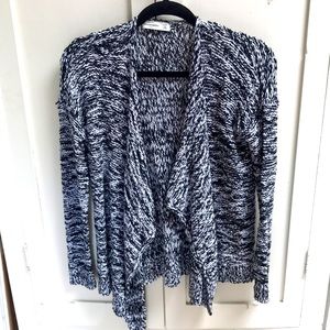 Abercrombie kids black & white sweater